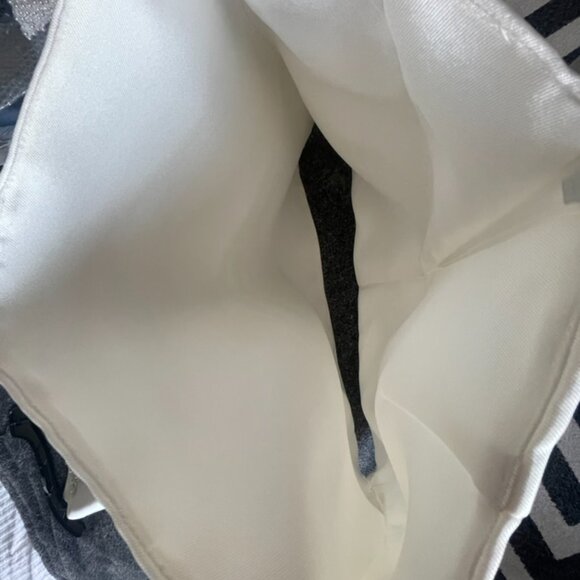 Rosie Etienne - EVERLY - Picture 10 of 13